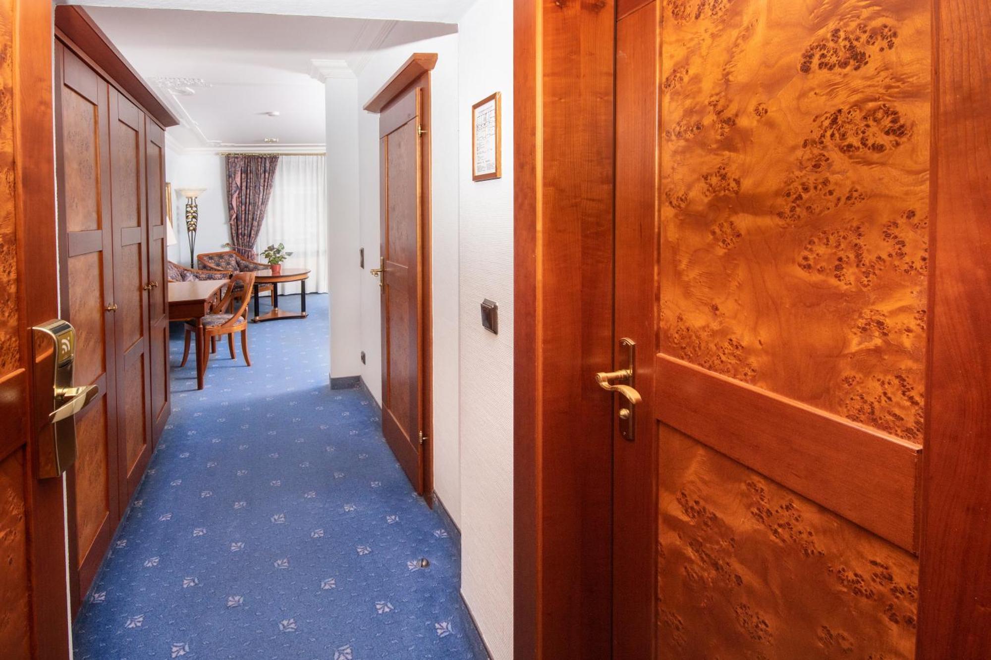 Post-Hotel Mittenwald Dış mekan fotoğraf