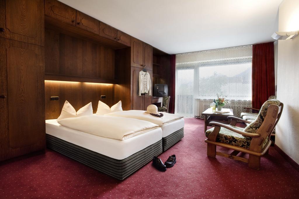 Post-Hotel Mittenwald Dış mekan fotoğraf