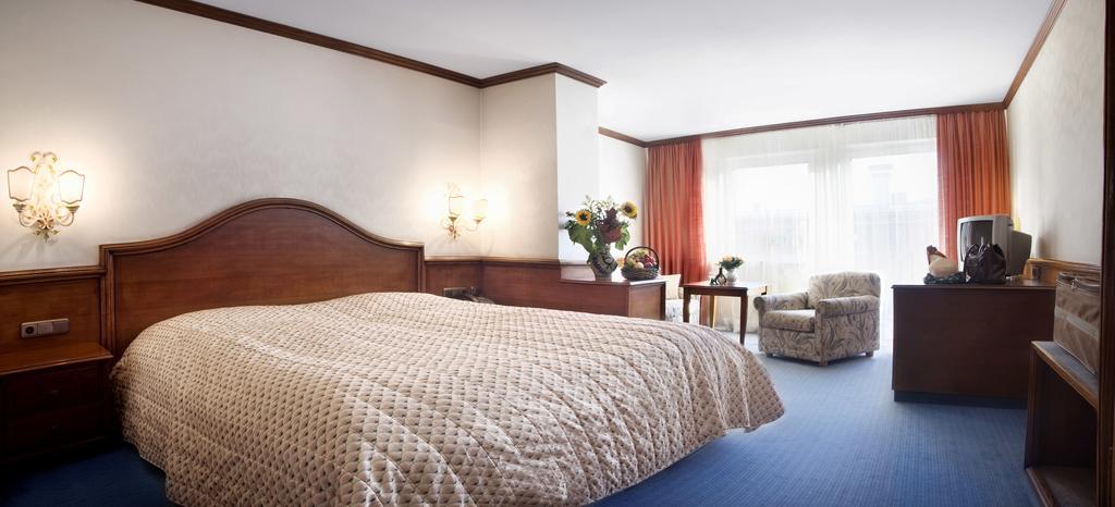 Post-Hotel Mittenwald Dış mekan fotoğraf